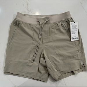 Lululemon License to Train shorts 7” LINED
